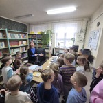 wizyta przedszkolaków w szkolnej bibliotece.jpg