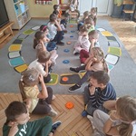 wspólne zabawy starszaków.jpg