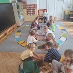 zabawy starszaków.jpg
